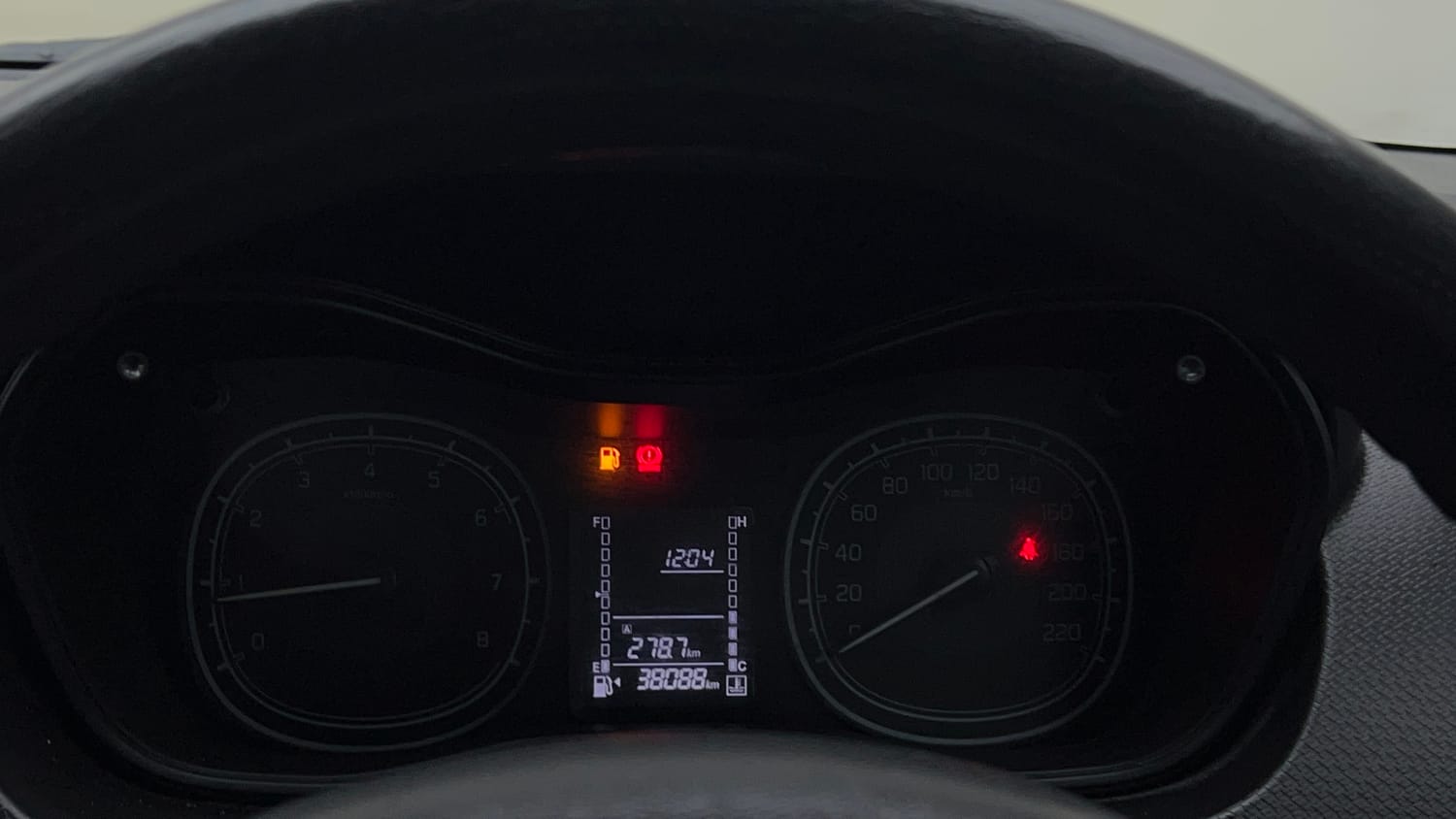 Used 2022 maruti-suzuki Vitara Brezza VXi Petrol Manual interior CLUSTERMETER VIEW