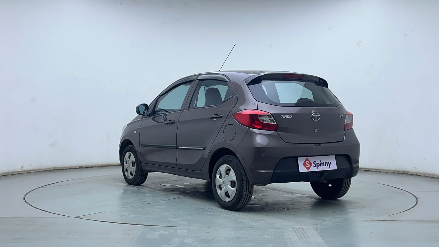 Used 2018 Tata Tiago Revotron XT Petrol Manual exterior LEFT REAR CORNER VIEW