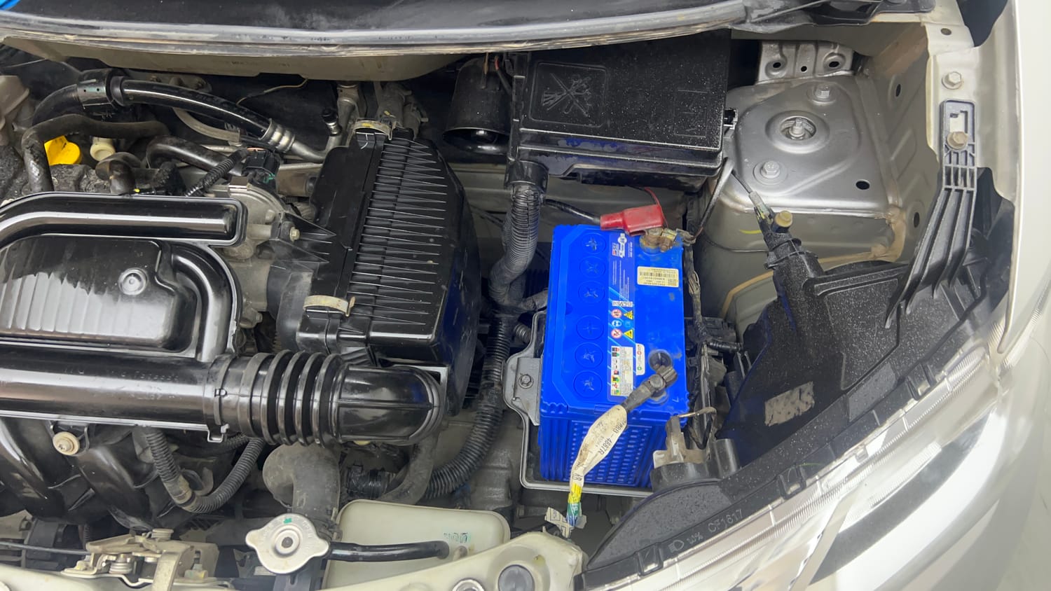 Used 2017 Datsun Redi-GO S Petrol Manual engine ENGINE LEFT SIDE VIEW