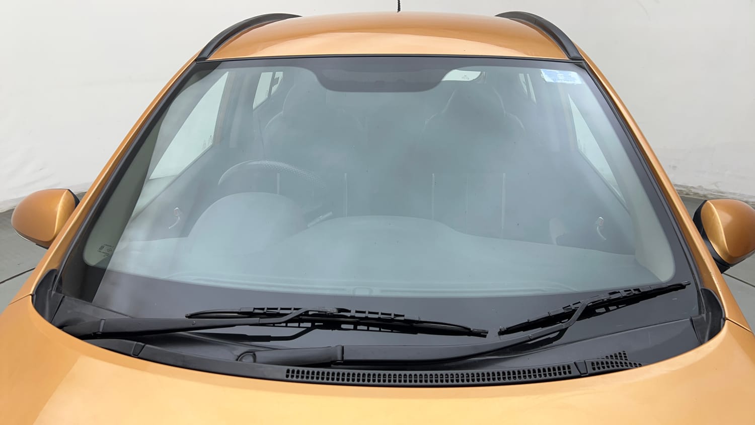 Used 2014 null Petrol Manual exterior FRONT WINDSHIELD VIEW