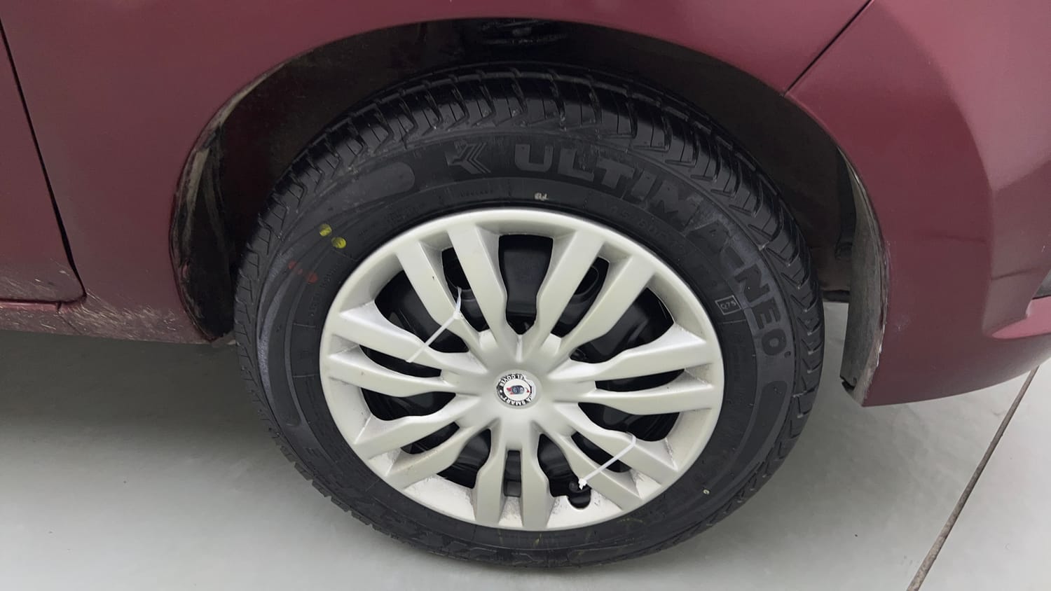 Used 2015 Maruti Suzuki Alto K10 VXi Petrol Manual tyres RIGHT FRONT TYRE RIM VIEW