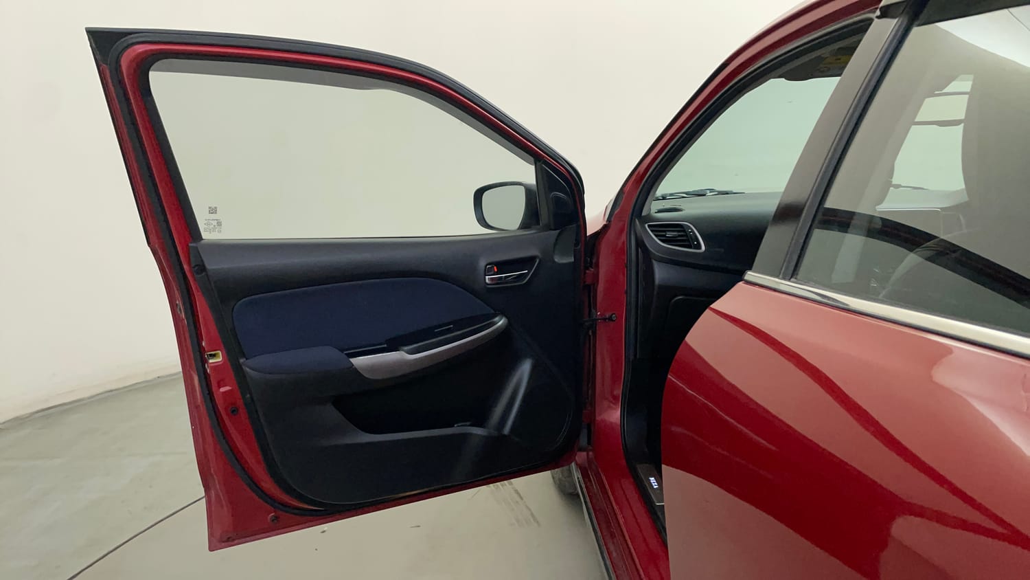 Used 2019 Maruti Suzuki Baleno Zeta Petrol Manual interior LEFT FRONT DOOR OPEN VIEW