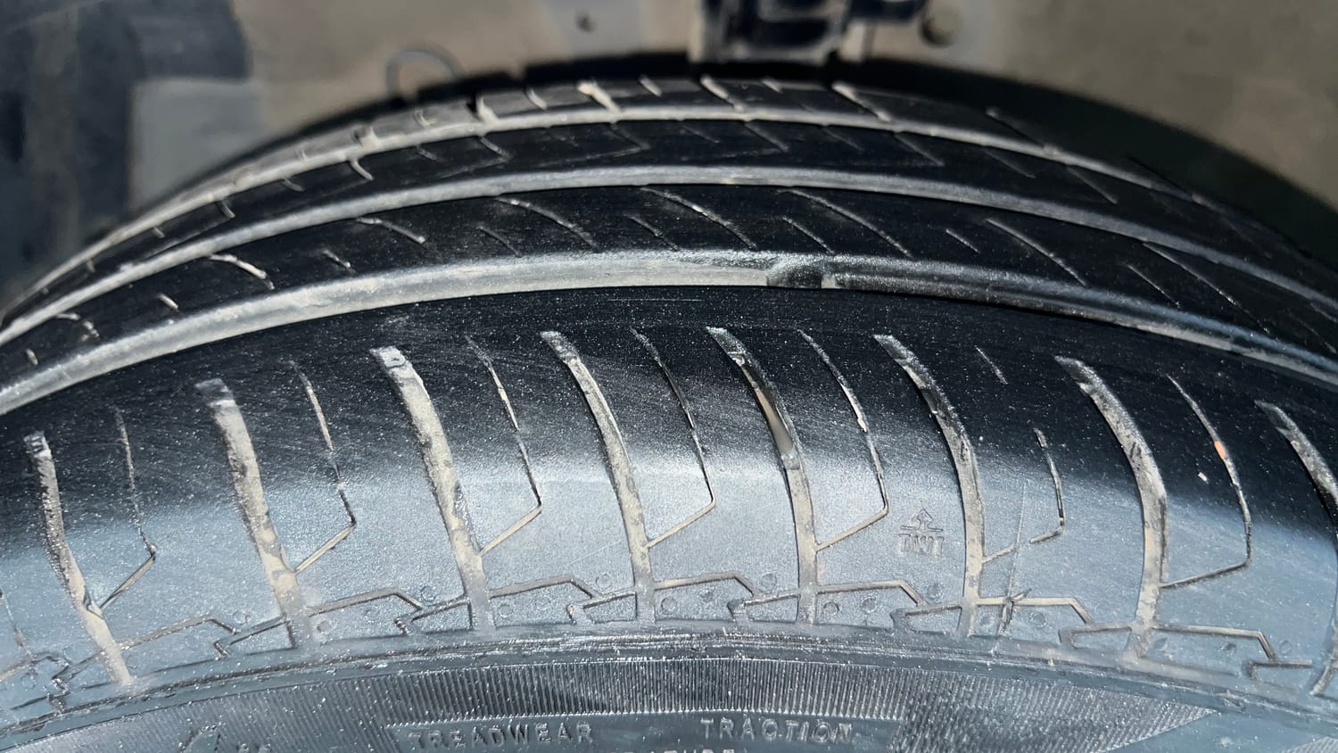 Used 2016 Maruti Suzuki Swift Dzire VXI Petrol + CNG (Outside Fitted) Cng Manual tyres LEFT FRONT TYRE TREAD VIEW