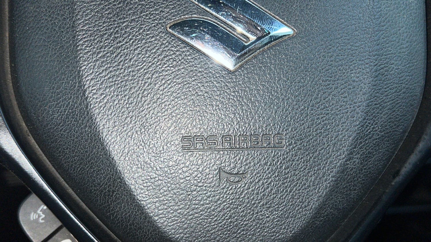 Used 2021 Maruti Suzuki Baleno Zeta Petrol Manual top_features Airbags