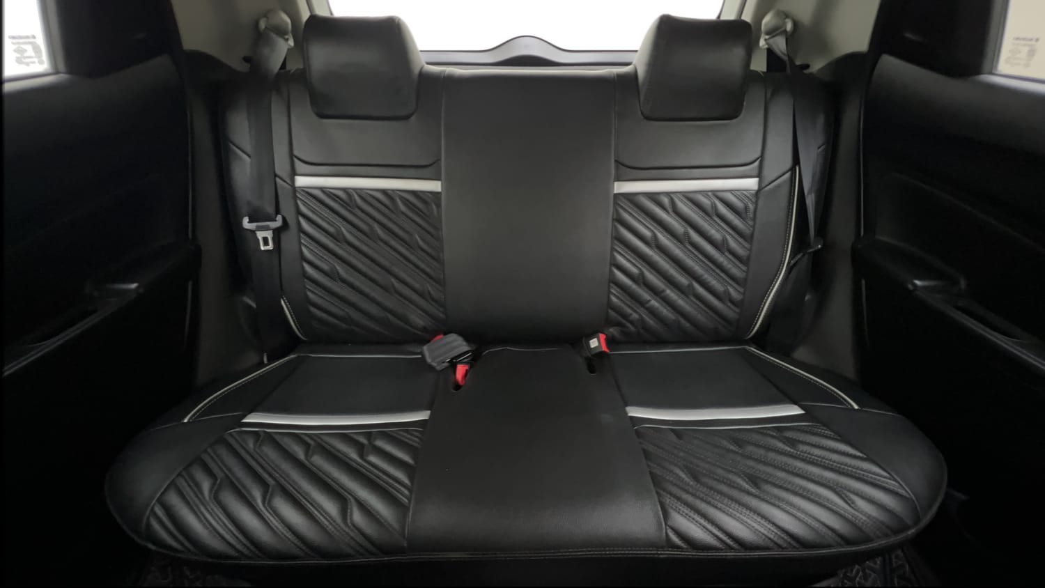 Used 2023 Maruti Suzuki Swift VXi Petrol Manual interior REAR SEAT CONDITION VIEW