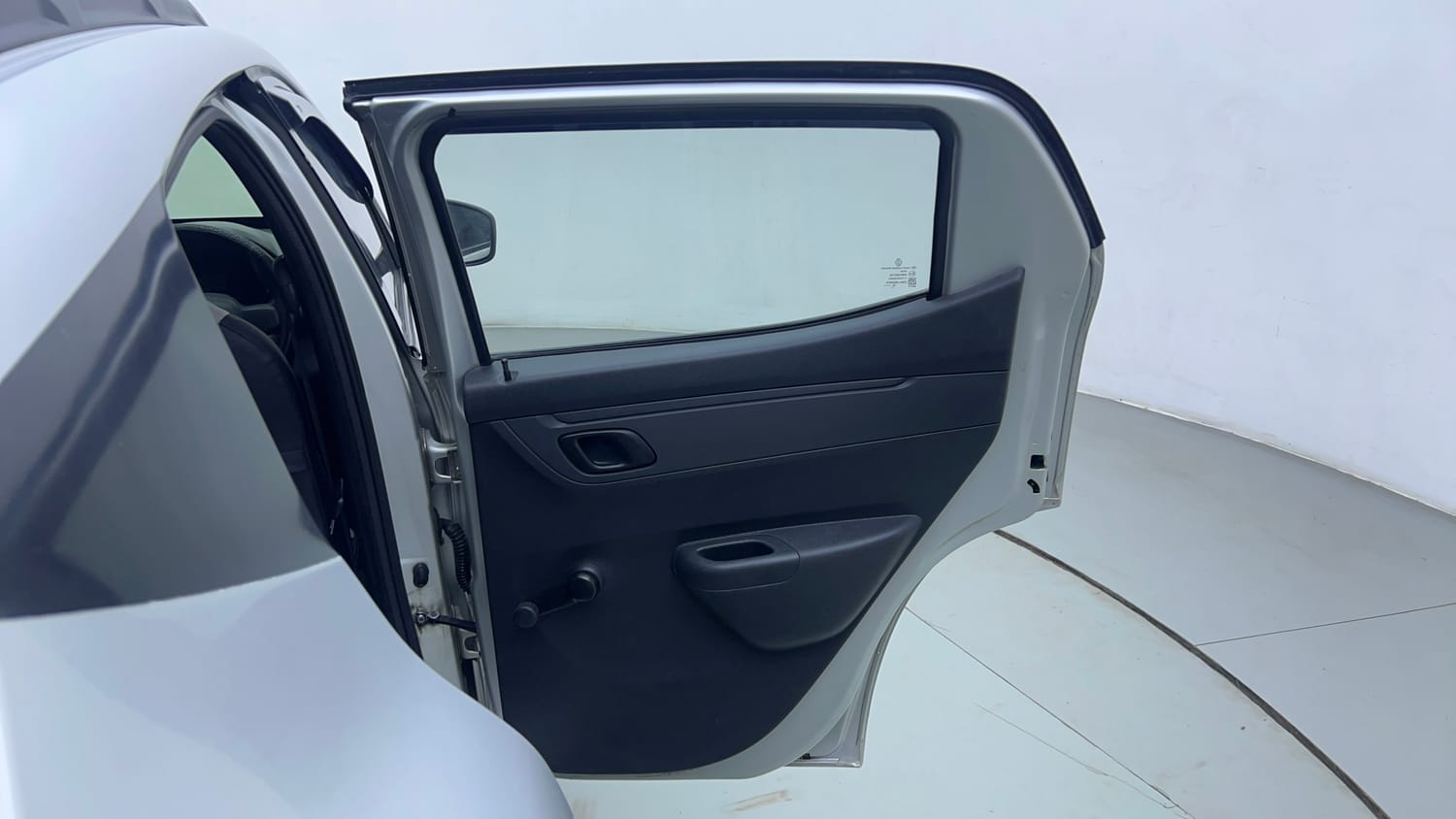 Used 2017 Renault Kwid RXT Petrol Manual interior RIGHT REAR DOOR OPEN VIEW