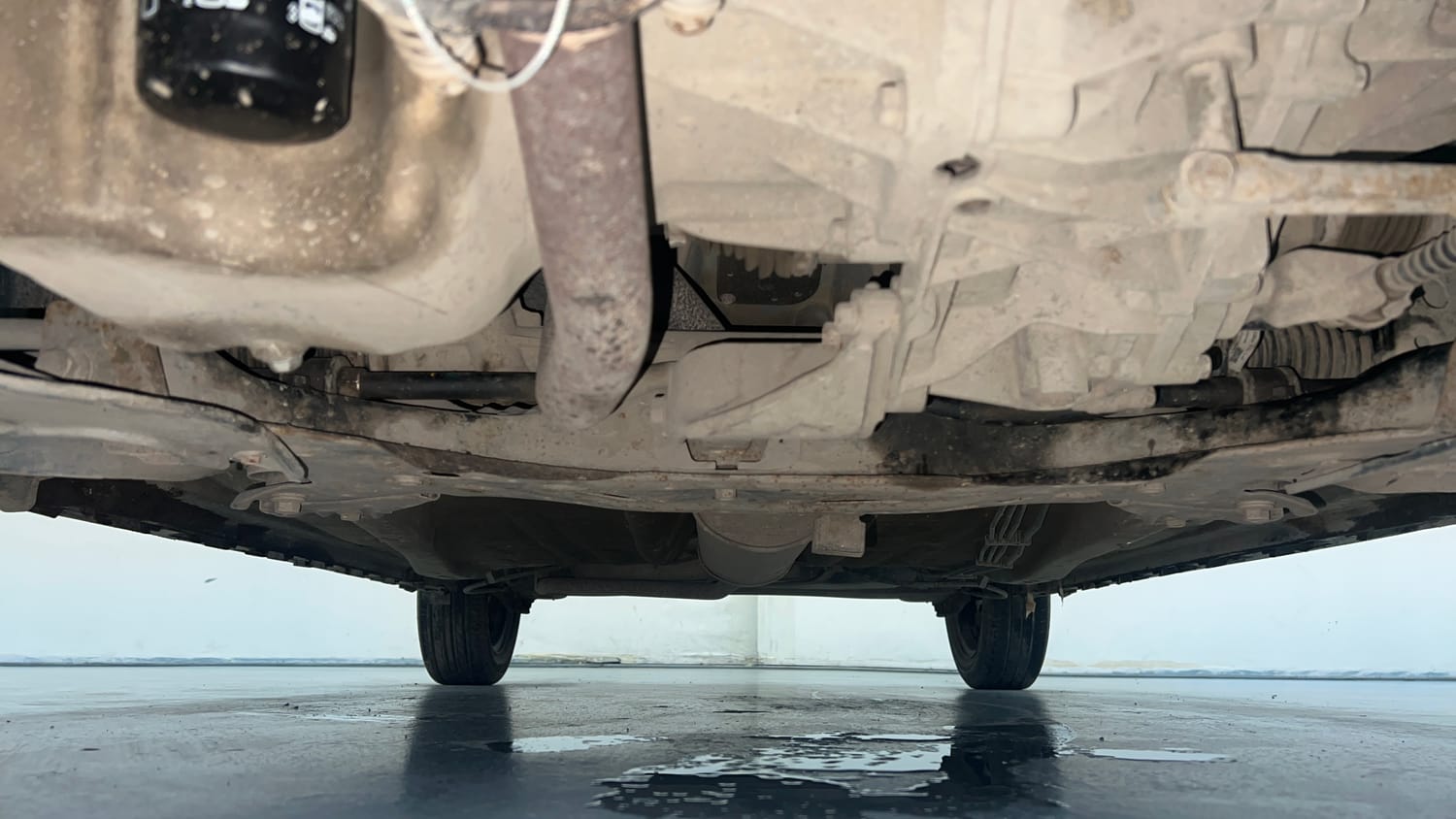 Used 2022 Maruti Suzuki Ignis Delta 1.2 MT Petrol Manual extra FRONT LEFT UNDERBODY VIEW