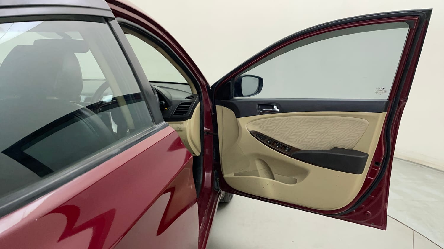 Used 2014 Hyundai Verna Fluidic 1.6 VTVT SX Petrol Manual interior RIGHT FRONT DOOR OPEN VIEW