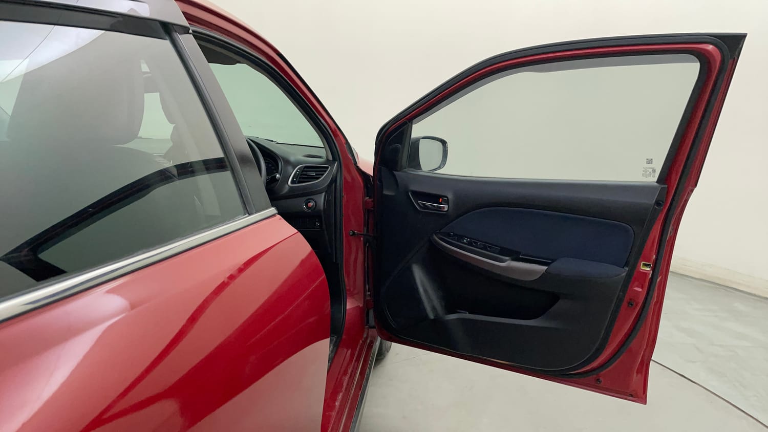 Used 2019 Maruti Suzuki Baleno Zeta Petrol Manual interior RIGHT FRONT DOOR OPEN VIEW