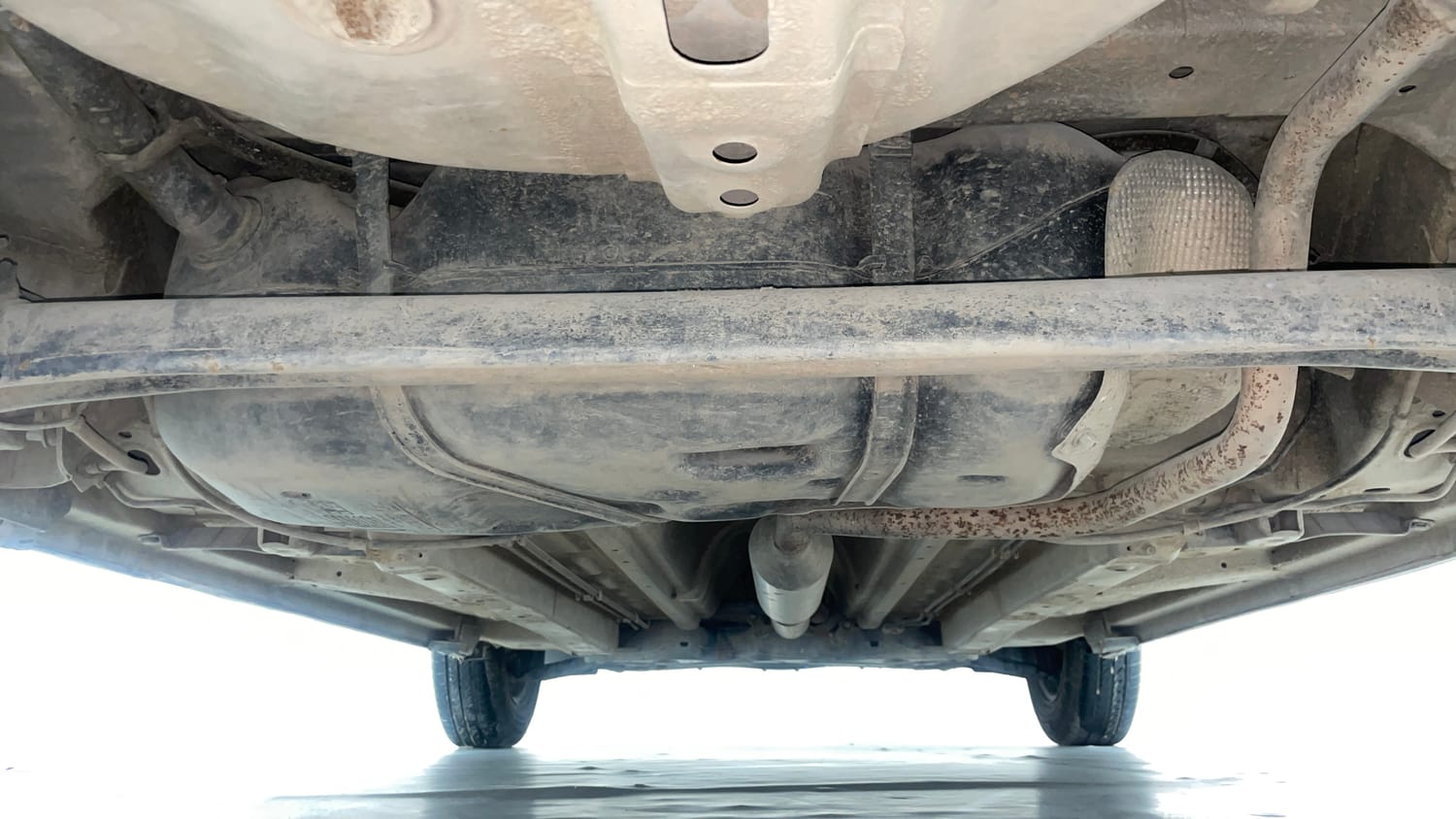 Used 2013 Maruti Suzuki Swift VXi Petrol Manual extra REAR UNDERBODY VIEW (TAKEN FROM REAR)