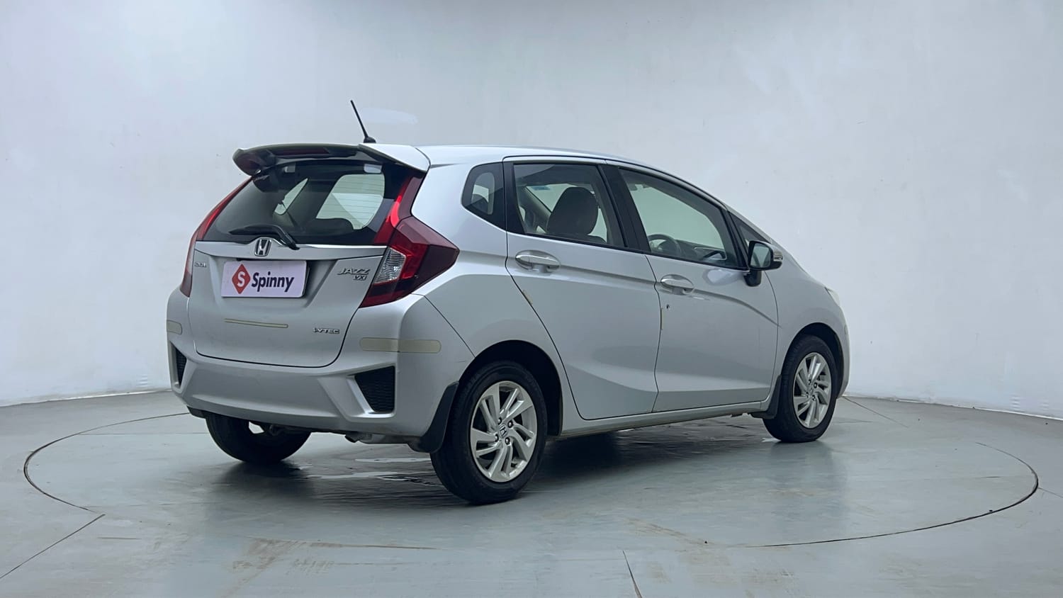 Used 2015 Honda Jazz VX Petrol Petrol Manual exterior RIGHT REAR CORNER VIEW