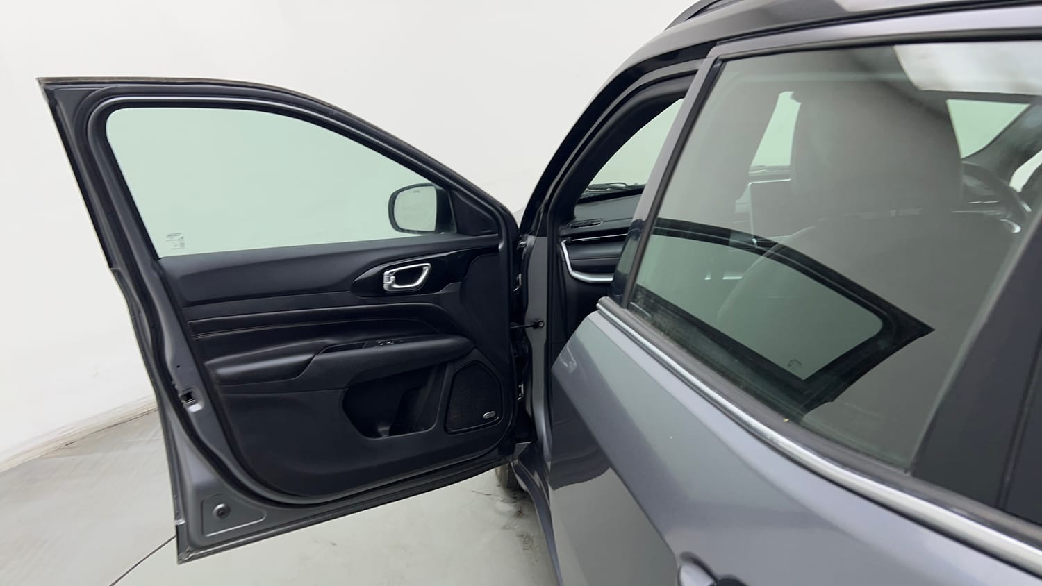 Used 2021 Jeep Compass Model S (O) 1.4 Petrol DCT Petrol Automatic interior LEFT FRONT DOOR OPEN VIEW