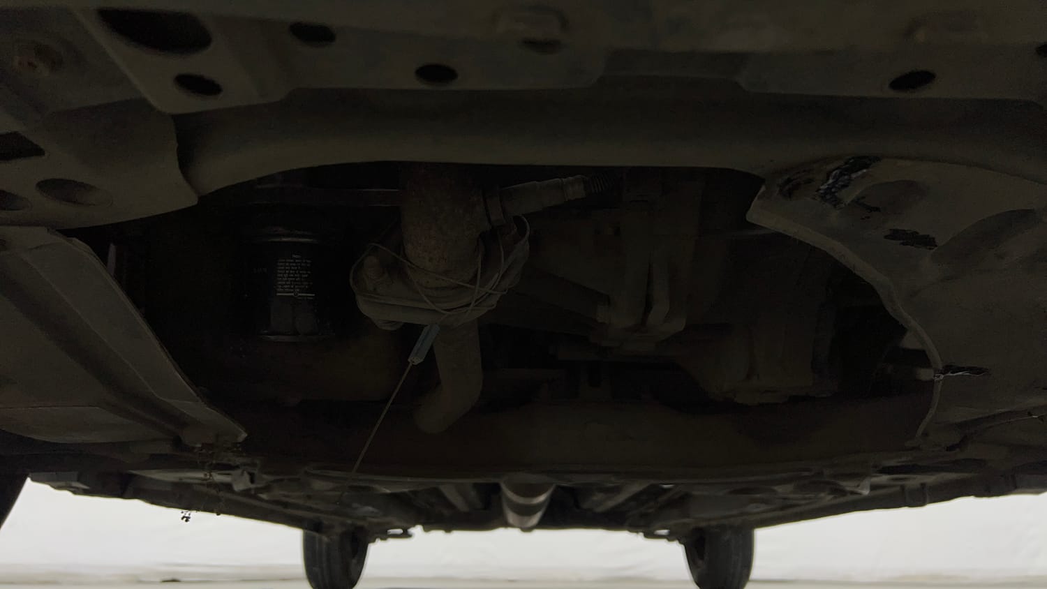 Used 2016 Maruti Suzuki Swift Dzire VXI Petrol + CNG (Outside Fitted) Cng Manual extra FRONT LEFT UNDERBODY VIEW
