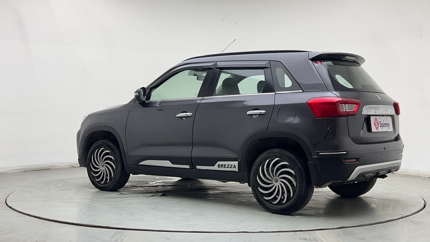 Used 2022 maruti-suzuki Vitara Brezza VXi Petrol Manual exterior LEFT REAR CORNER VIEW