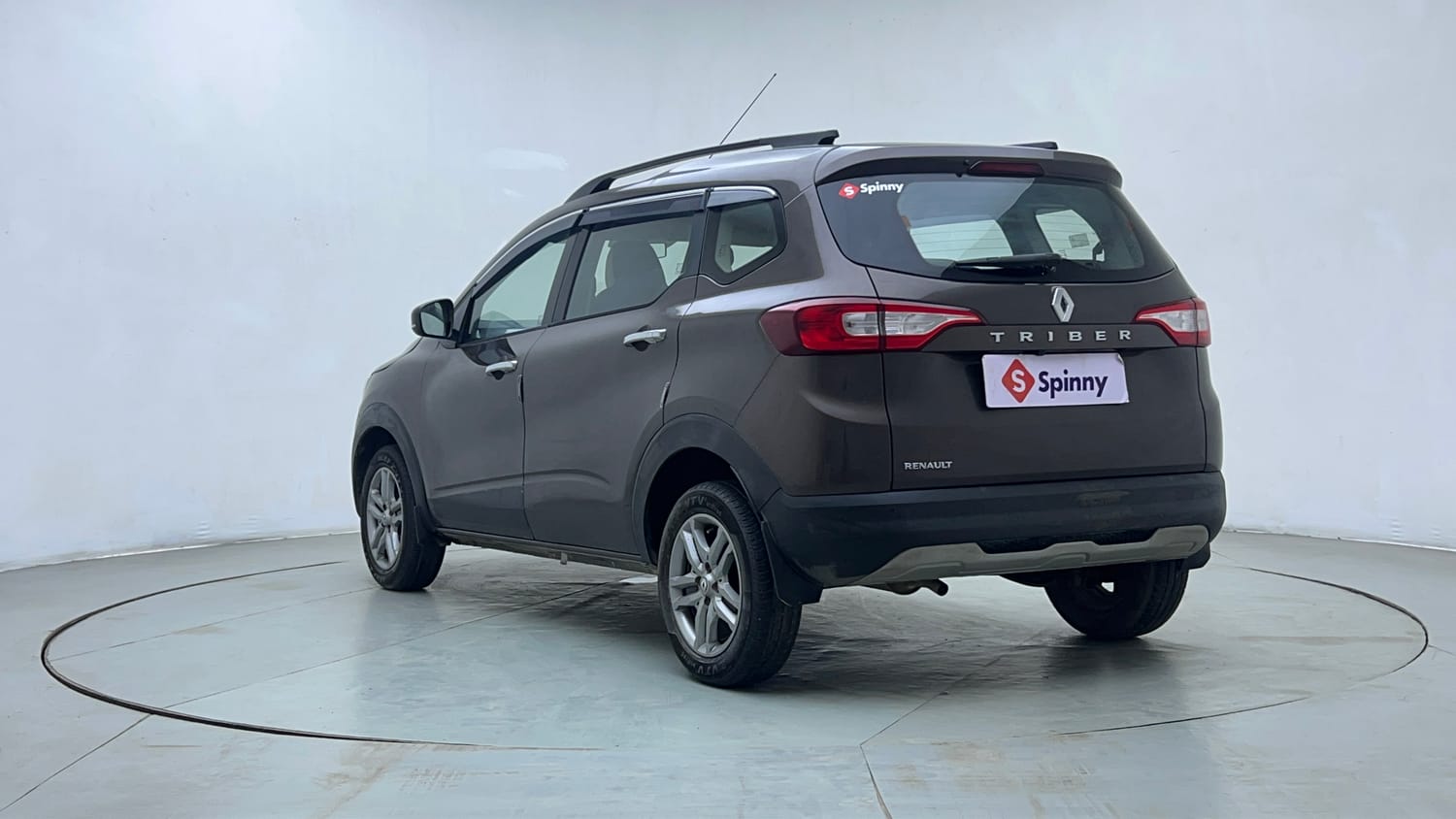 Used 2024 Renault Triber RXZ EASY-R AMT Petrol Automatic exterior LEFT REAR CORNER VIEW