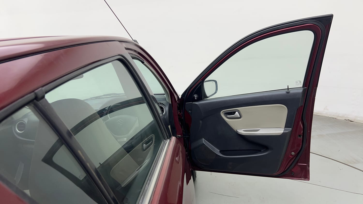 Used 2015 Maruti Suzuki Alto K10 VXi Petrol Manual interior RIGHT FRONT DOOR OPEN VIEW