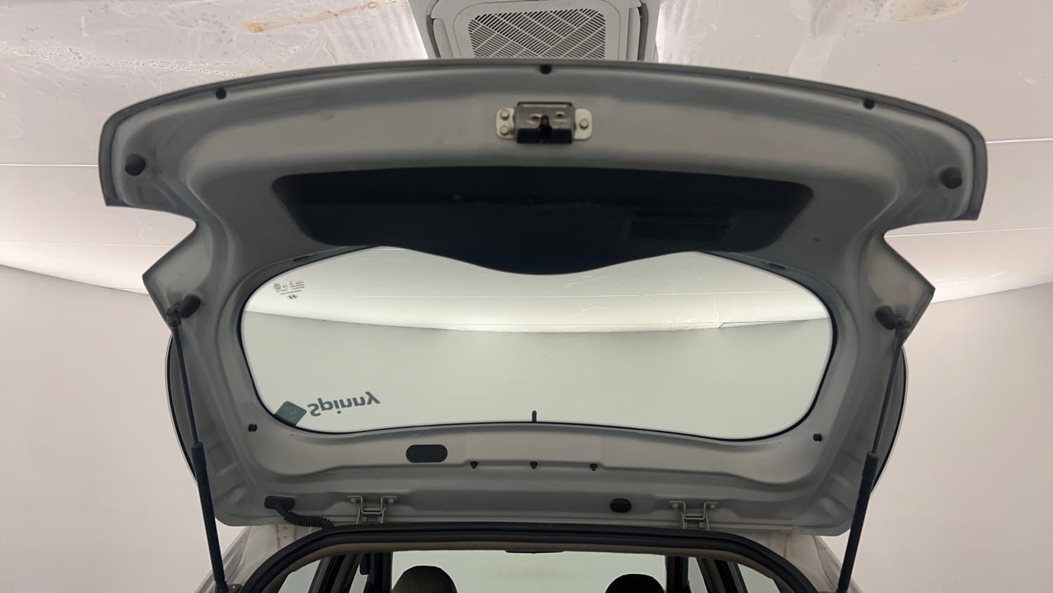 Used 2018 Hyundai Grand i10 Magna 1.2 Kappa VTVT Petrol Manual interior DICKY DOOR OPEN VIEW