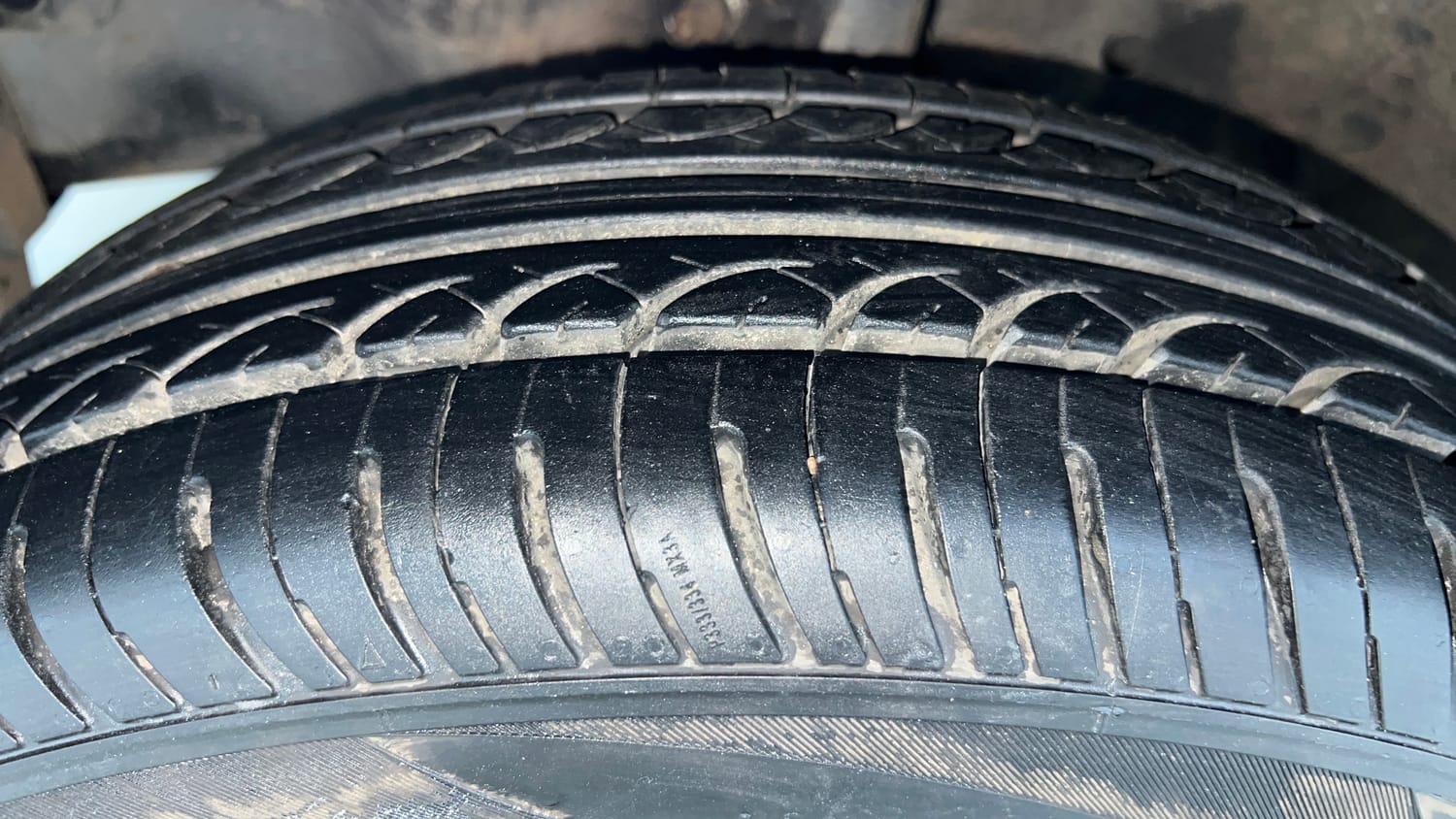 Used 2017 Honda Jazz S Petrol Petrol Manual tyres LEFT FRONT TYRE TREAD VIEW