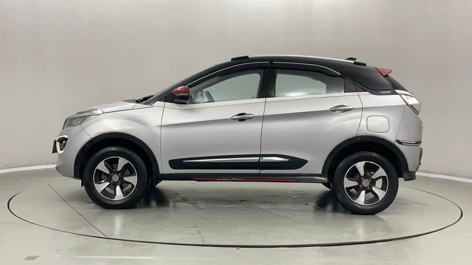 Used 2018 Tata Nexon XZ Plus Diesel Diesel Manual exterior LEFT SIDE VIEW