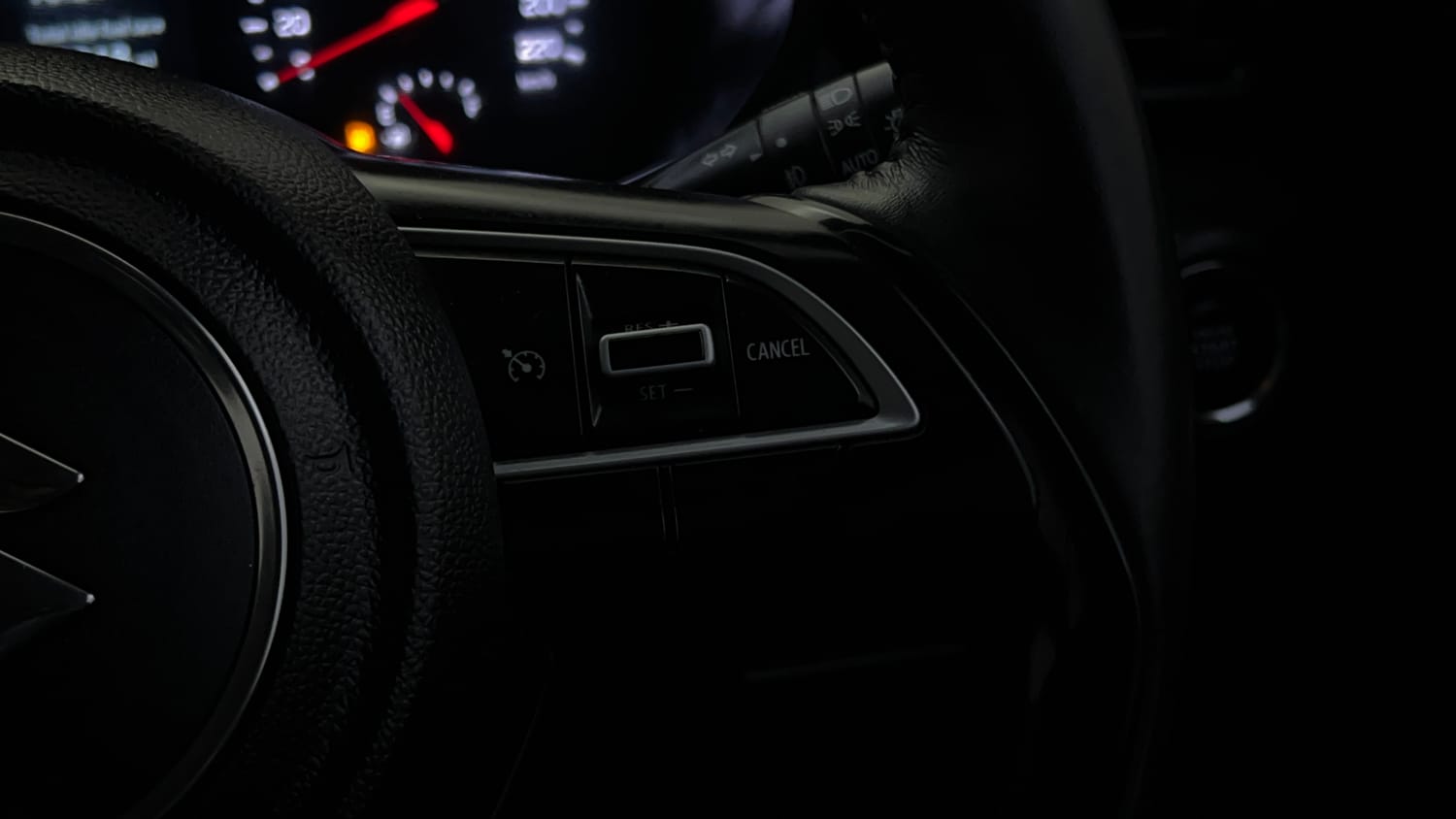 Used 2025 Maruti Suzuki Swift ZXi Plus Dual Tone AMT Petrol Automatic top_features Cruise control