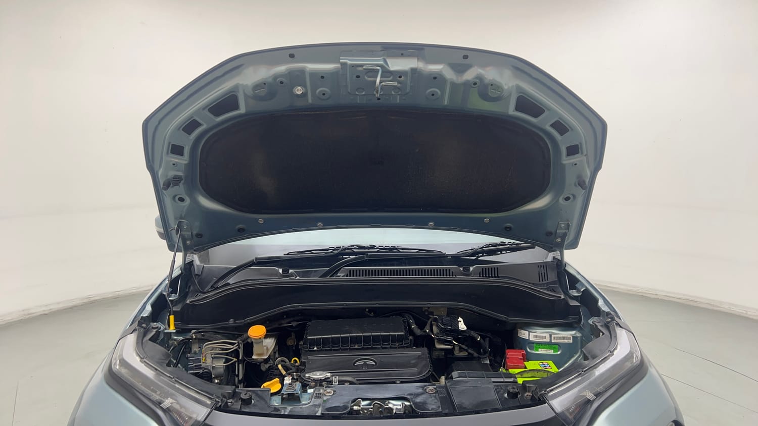 Used 2021 Tata Punch Adventure AMT Petrol Automatic engine ENGINE & BONNET OPEN FRONT VIEW