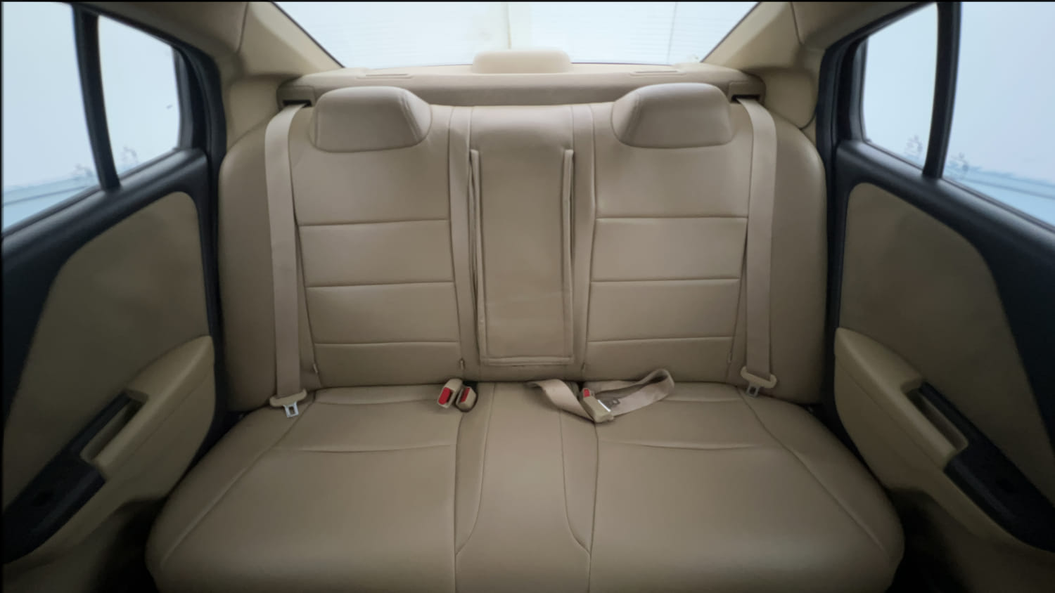 Used 2018 Honda City V Petrol Petrol Manual interior REAR SEAT CONDITION VIEW