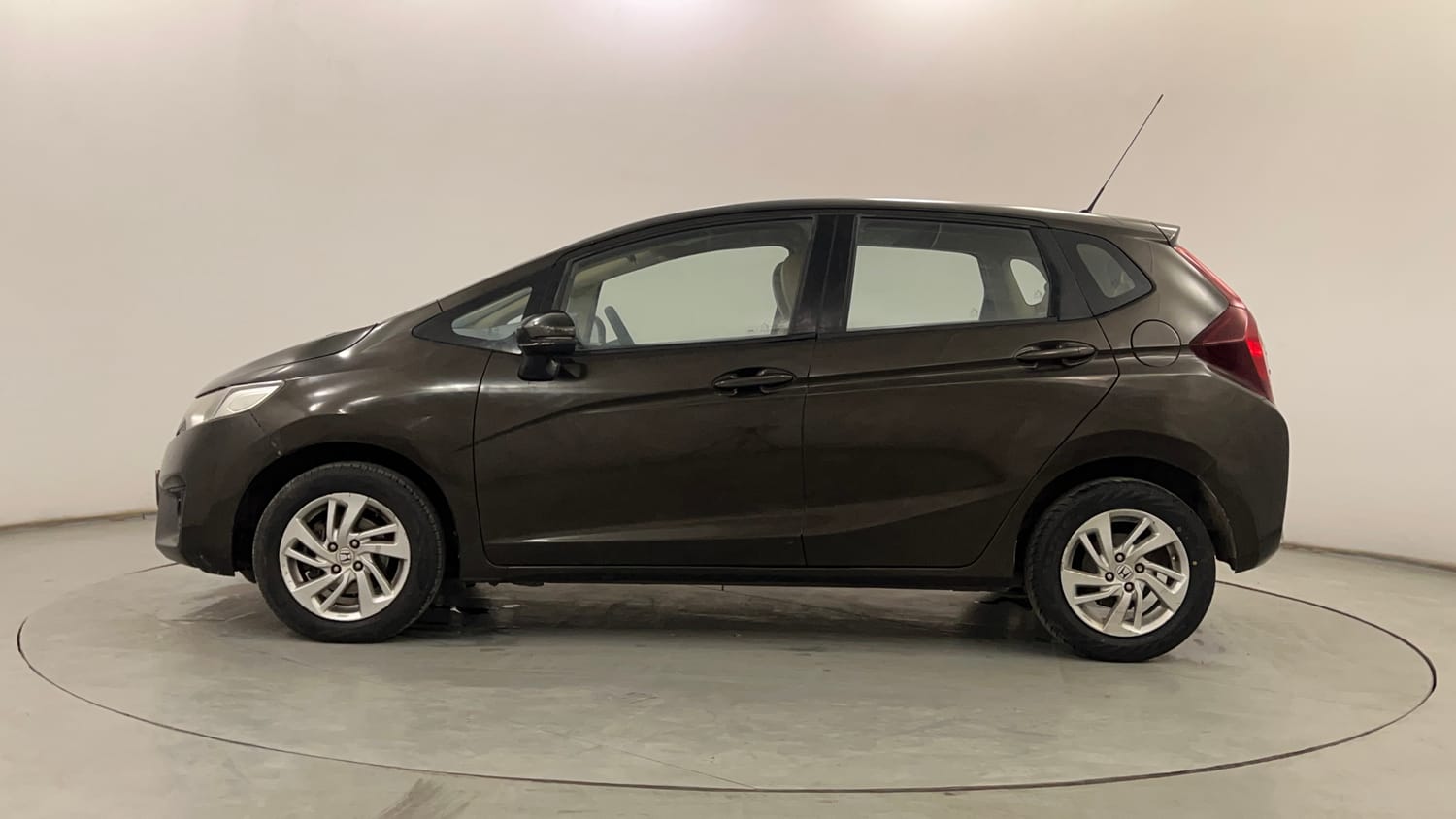Used 2017 Honda Jazz V AT Petrol Petrol Automatic exterior LEFT SIDE VIEW