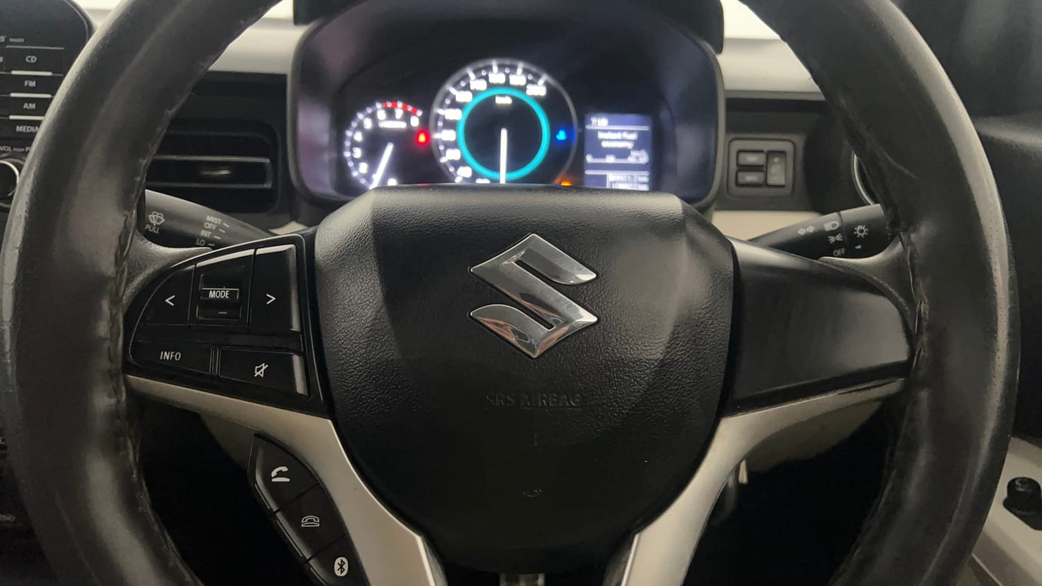 Used 2022 Maruti Suzuki Ignis Delta 1.2 MT Petrol Manual top_features Steering mounted controls
