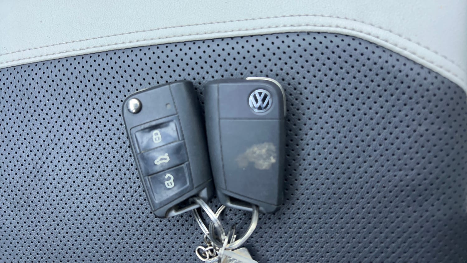 Used 2022 Volkswagen Taigun Topline 1.0 TSI MT Petrol Manual extra CAR KEY VIEW