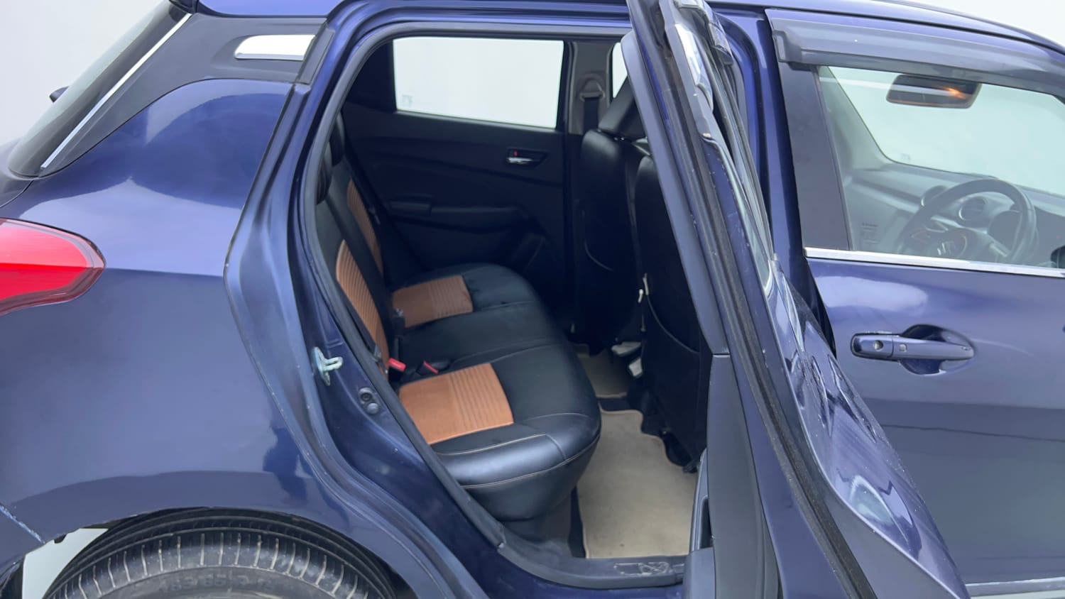 Used 2018 Maruti Suzuki Swift ZXi AMT Petrol Automatic interior RIGHT SIDE REAR DOOR CABIN VIEW