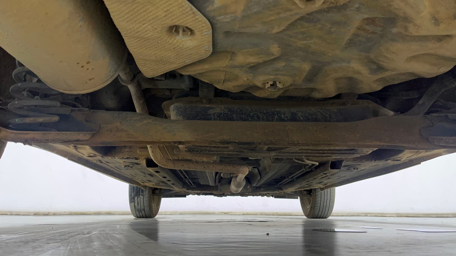 Used 2023 Nissan Magnite XV Petrol Manual extra REAR UNDERBODY VIEW (TAKEN FROM REAR)