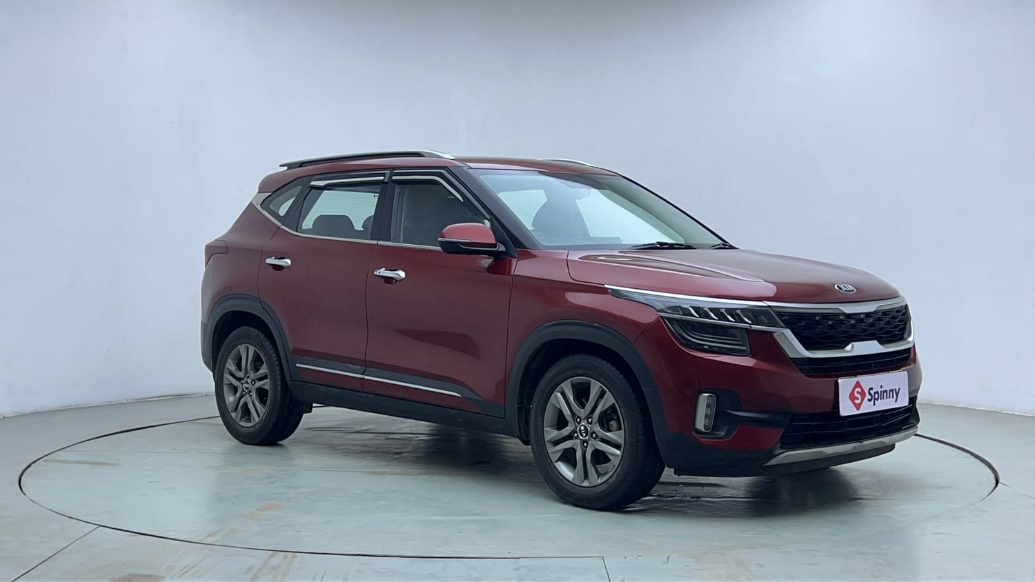 Used 2020 Kia Seltos HTX IVT 1.5 Petrol Automatic exterior RIGHT FRONT CORNER VIEW