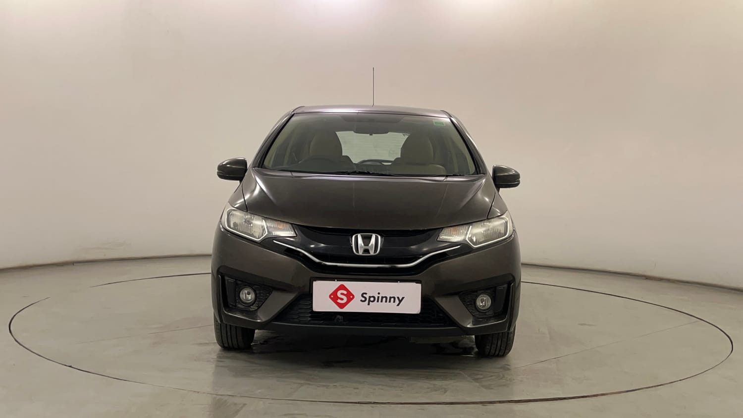 Used 2017 Honda Jazz V AT Petrol Petrol Automatic exterior FRONT VIEW