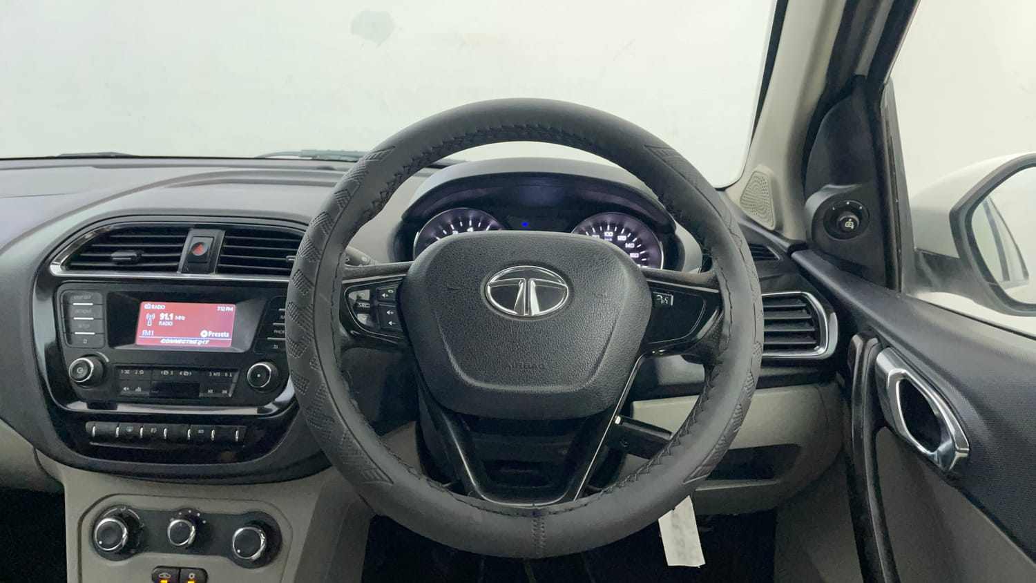 Used 2019 Tata Tiago Revotron XZ Petrol Manual interior STEERING VIEW