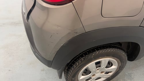 Used 2018 Renault Kwid 1.0 RXT AMT Opt Petrol Automatic dents MINOR DENT