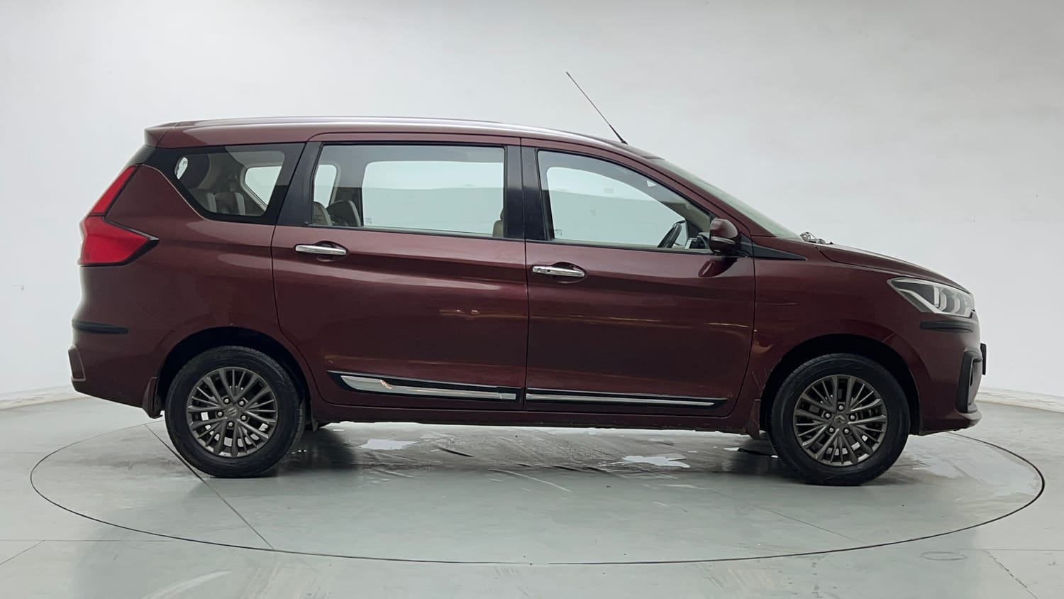 Used 2019 Maruti Suzuki New Ertiga ZXi Petrol Manual exterior RIGHT SIDE VIEW