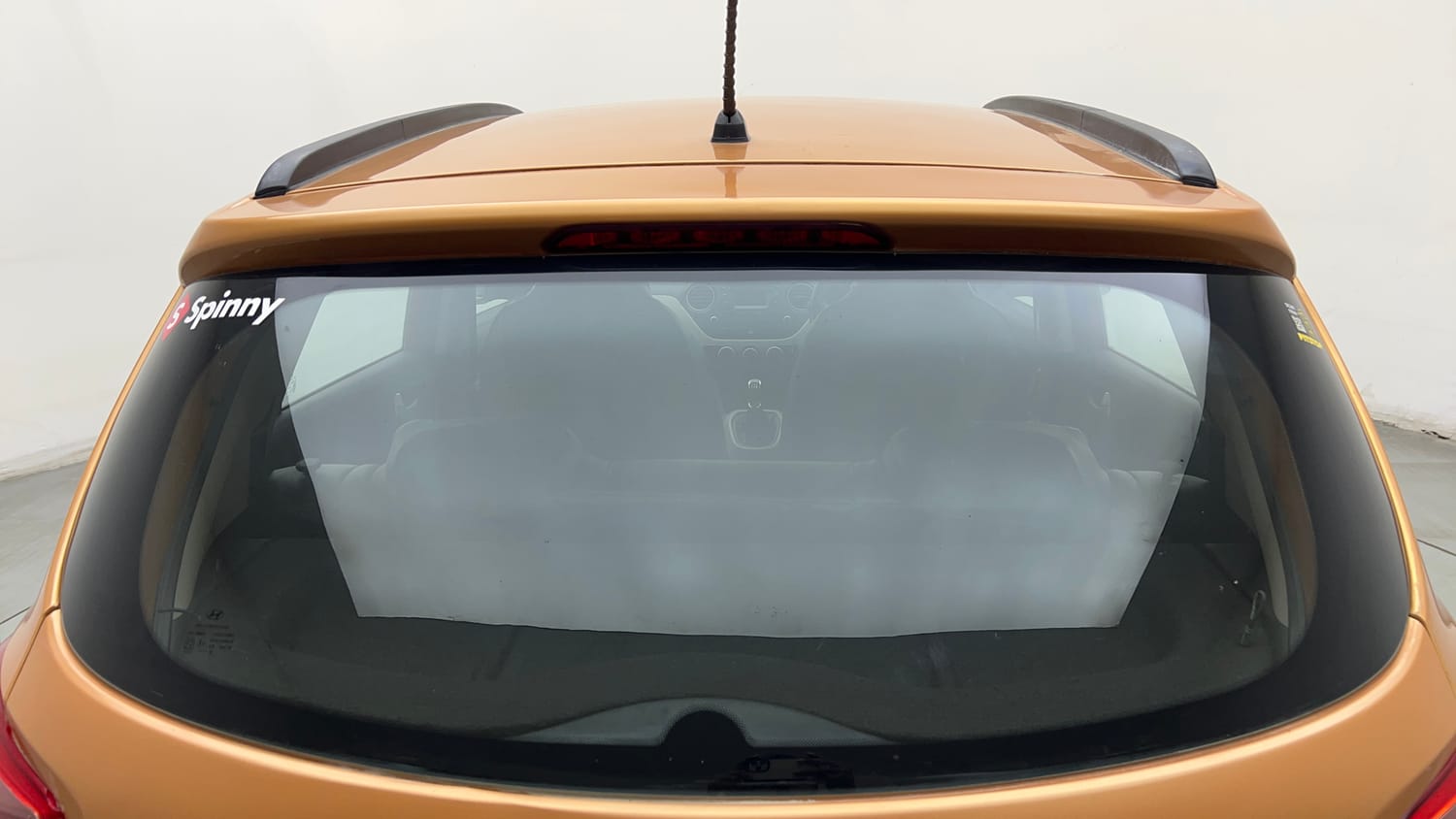 Used 2014 null Petrol Manual exterior BACK WINDSHIELD VIEW