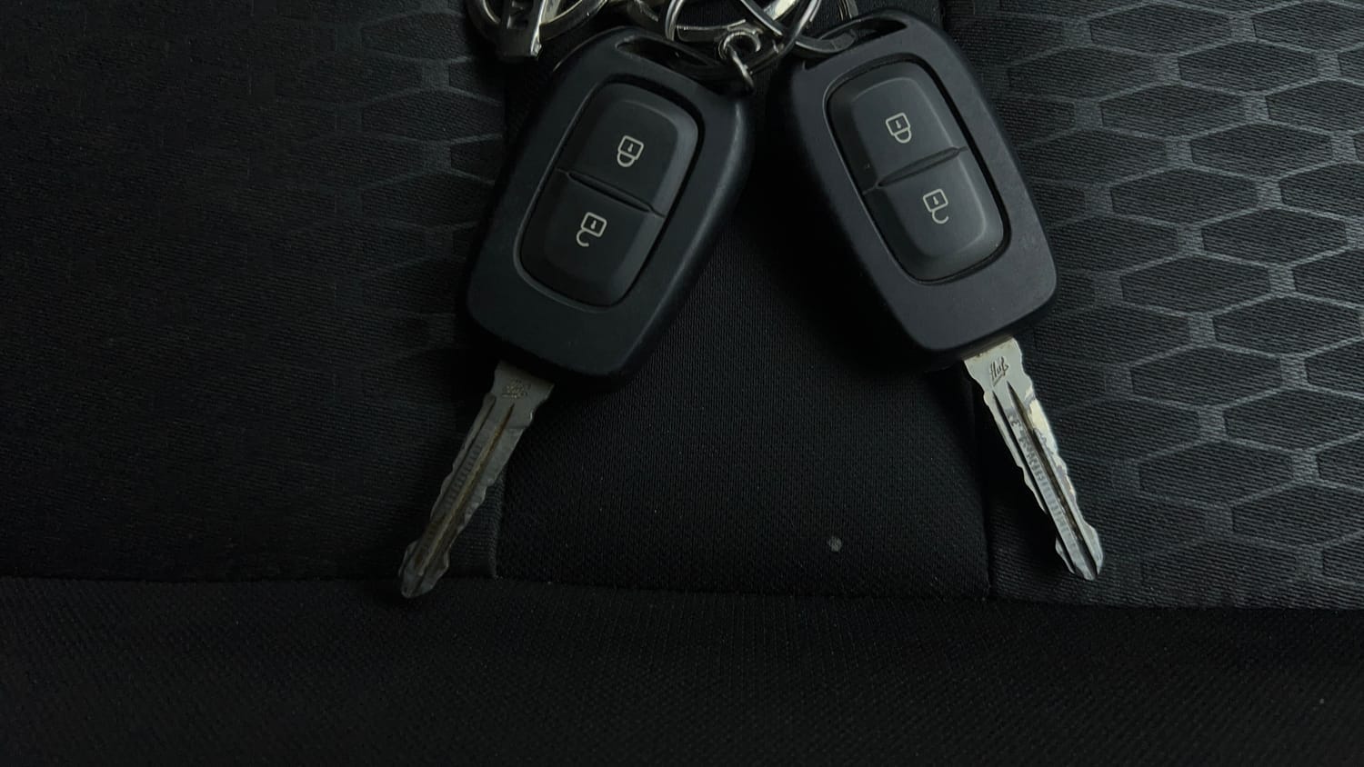 Used 2021 Nissan Magnite XL Petrol Manual extra CAR KEY VIEW