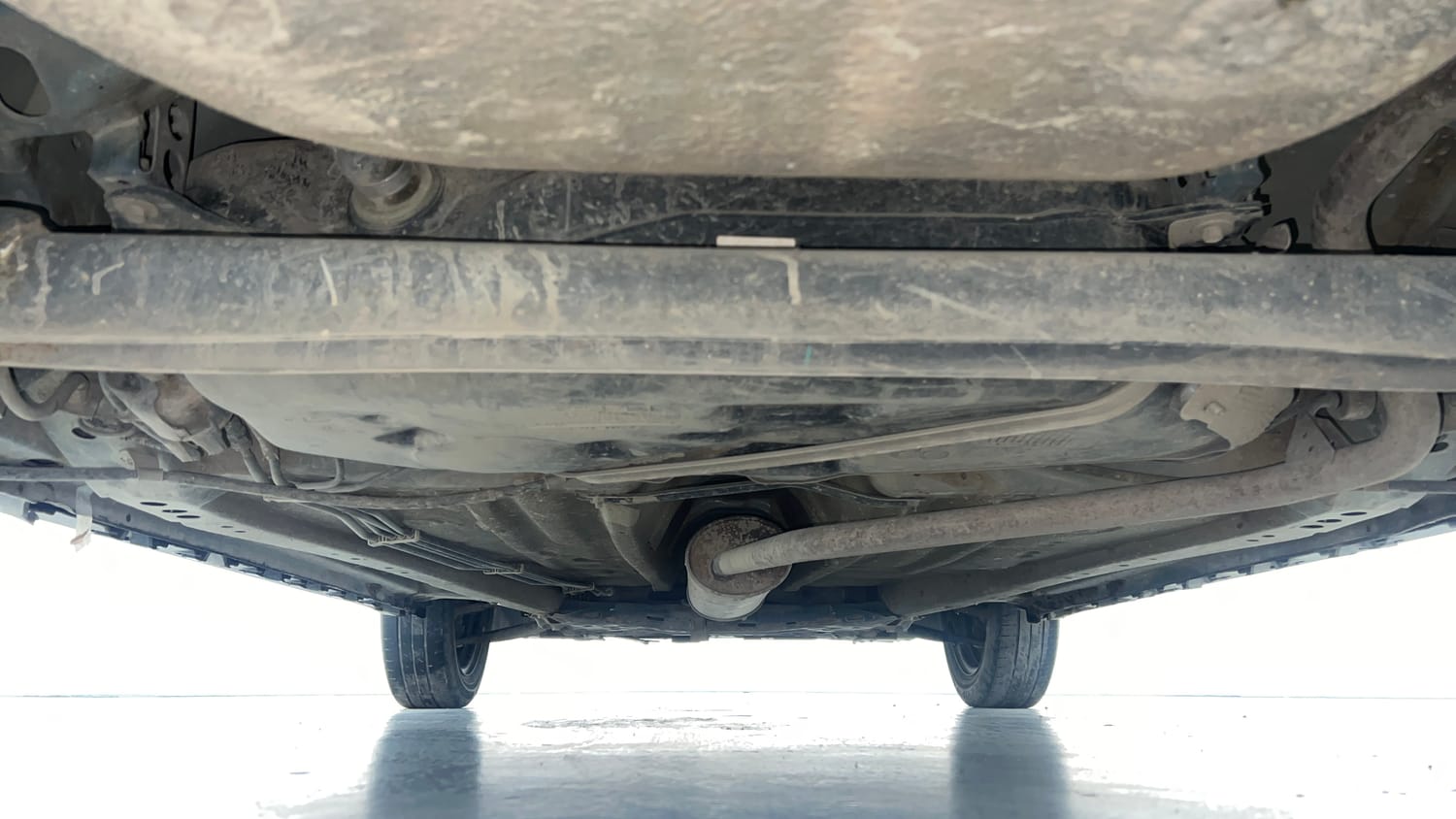 Used 2022 Maruti Suzuki Ignis Delta 1.2 MT Petrol Manual extra REAR UNDERBODY VIEW (TAKEN FROM REAR)