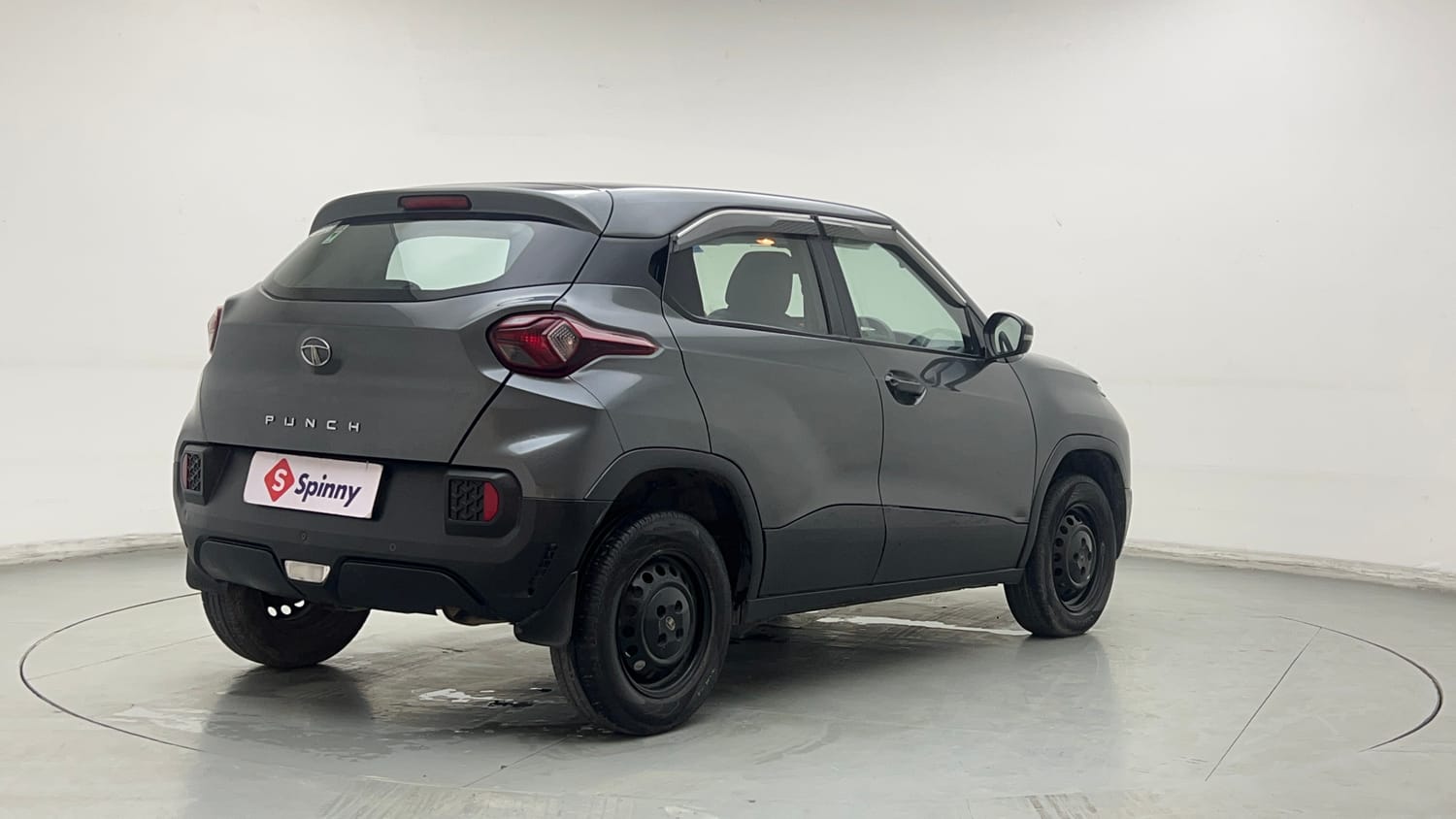 Used 2022 Tata Punch Pure MT Petrol Manual exterior RIGHT REAR CORNER VIEW