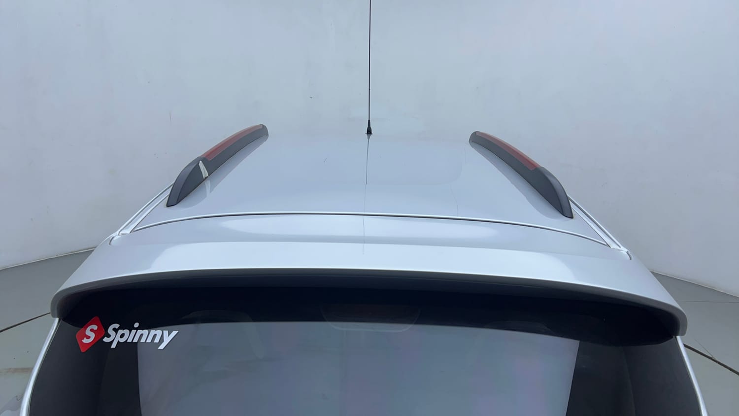 Used 2017 Renault Kwid RXT Petrol Manual exterior EXTERIOR ROOF VIEW