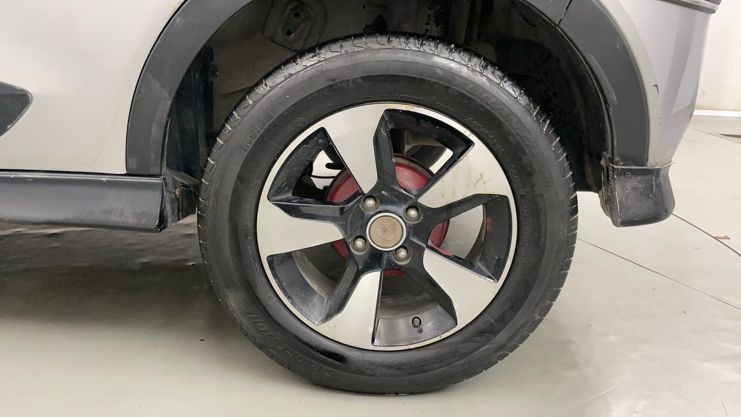Used 2018 Tata Nexon XZ Plus Diesel Diesel Manual tyres LEFT REAR TYRE RIM VIEW
