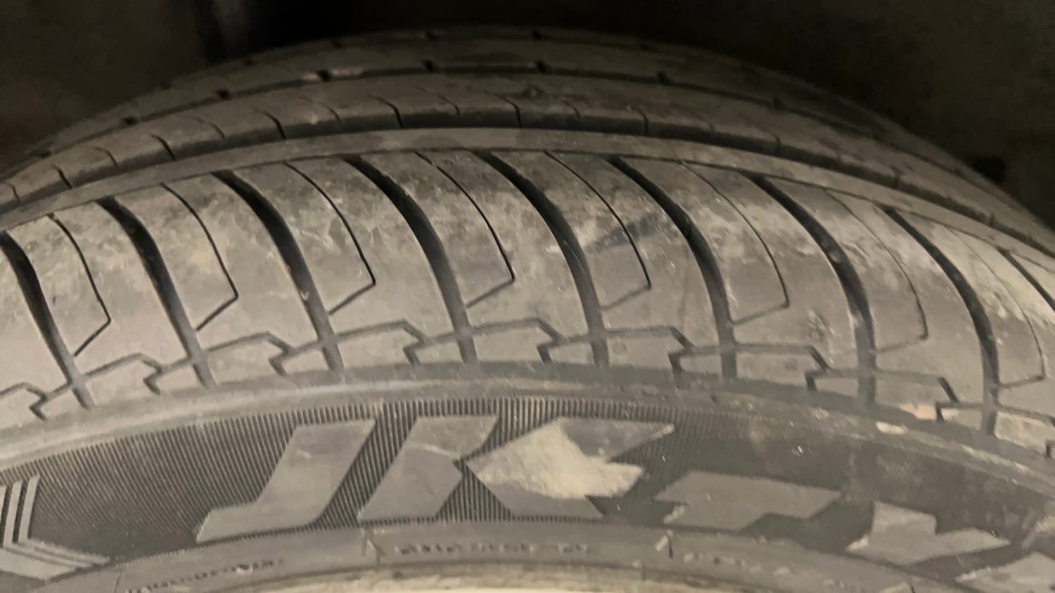 Used 2017 Honda Jazz V AT Petrol Petrol Automatic tyres RIGHT REAR TYRE TREAD VIEW