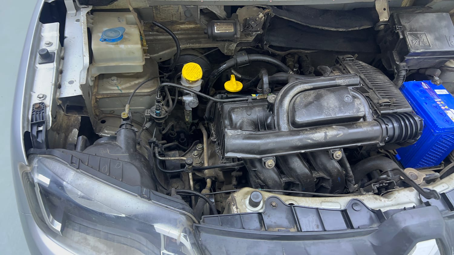 Used 2017 Renault Kwid RXT Petrol Manual engine ENGINE RIGHT SIDE VIEW