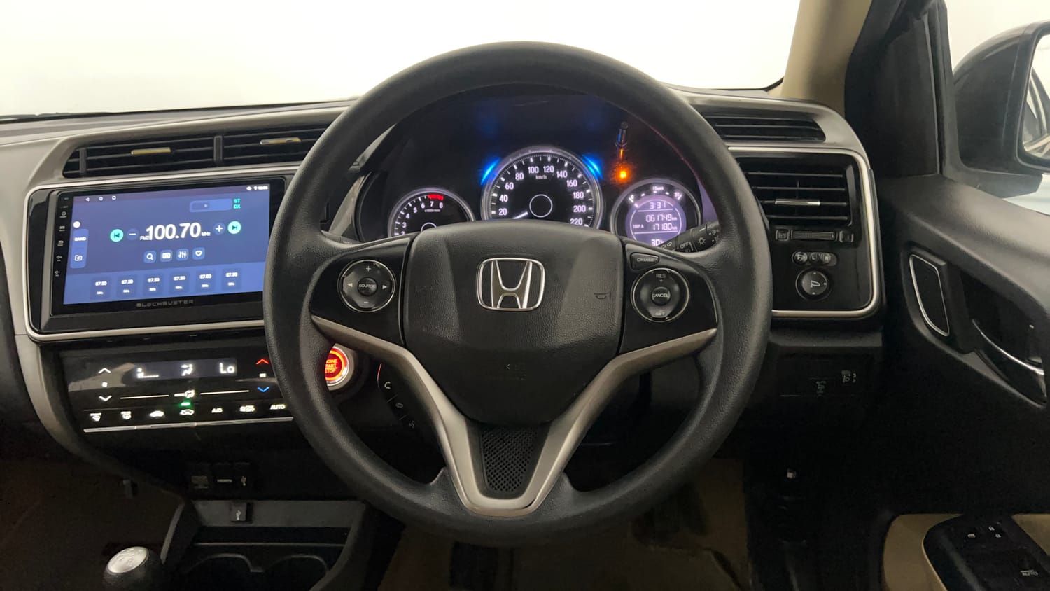 Used 2018 Honda City V Petrol Petrol Manual interior STEERING VIEW
