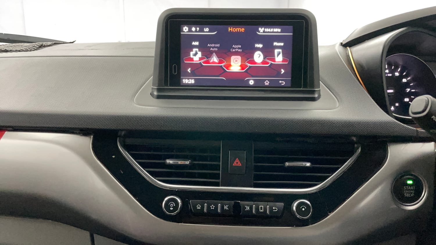 Used 2018 Tata Nexon XZ Plus Diesel Diesel Manual top_features Integrated (in-dash) music system