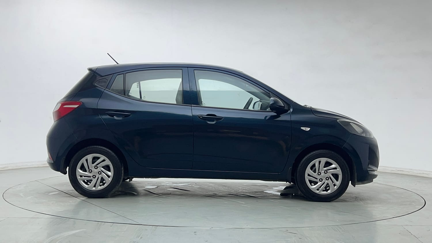 Used 2021 Hyundai Grand i10 Nios Magna 1.2 Kappa VTVT Petrol Manual exterior RIGHT SIDE VIEW