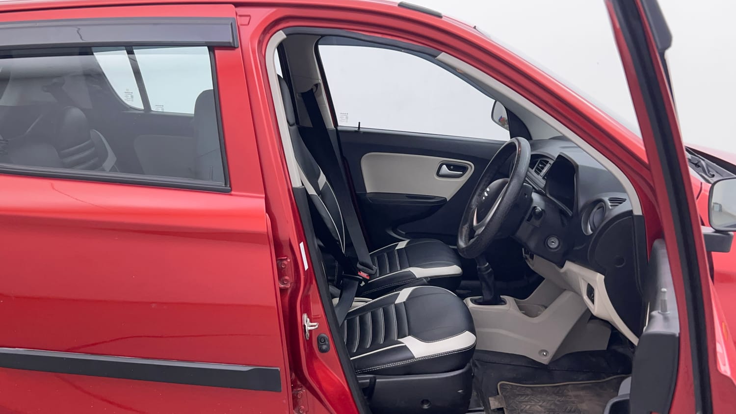 Used 2022 Maruti Suzuki Alto 800 LXi (O) Petrol Manual interior RIGHT SIDE FRONT DOOR CABIN VIEW
