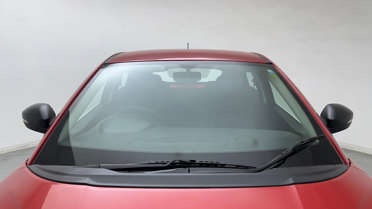 Used 2018 Tata Nexon XM Petrol Manual exterior FRONT WINDSHIELD VIEW