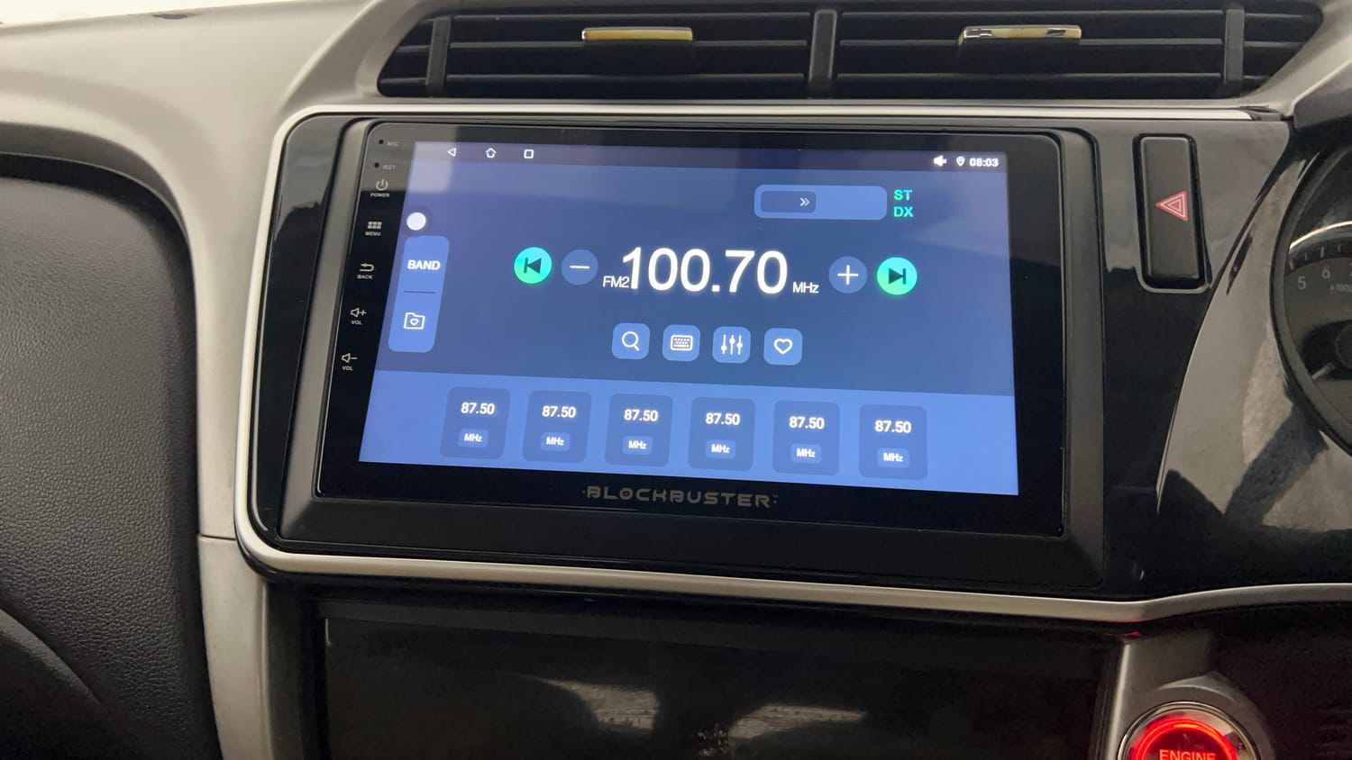 Used 2018 Honda City V Petrol Petrol Manual top_features Integrated (in-dash) music system